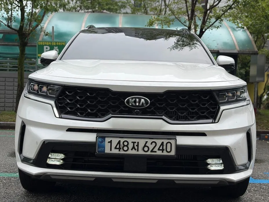 Kia Sorento — фото 1