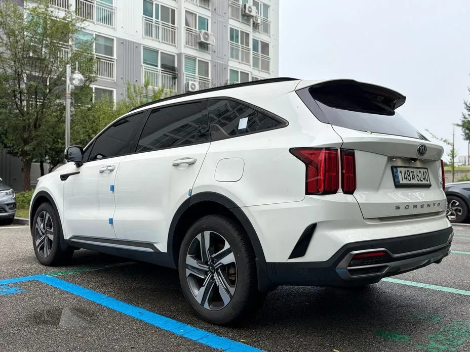 Kia Sorento — фото 9
