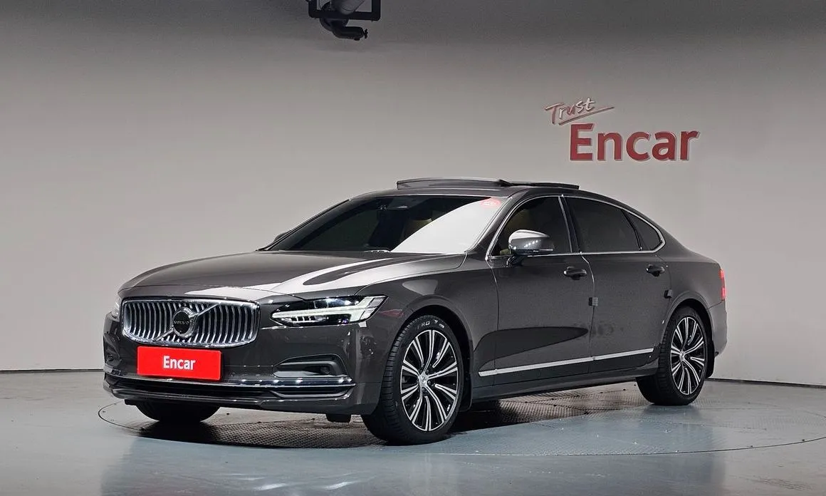 Volvo S90 — фото 1
