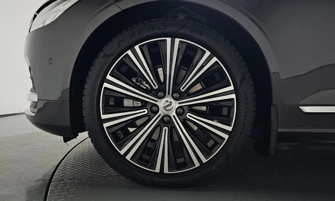 Volvo S90 — фото 4