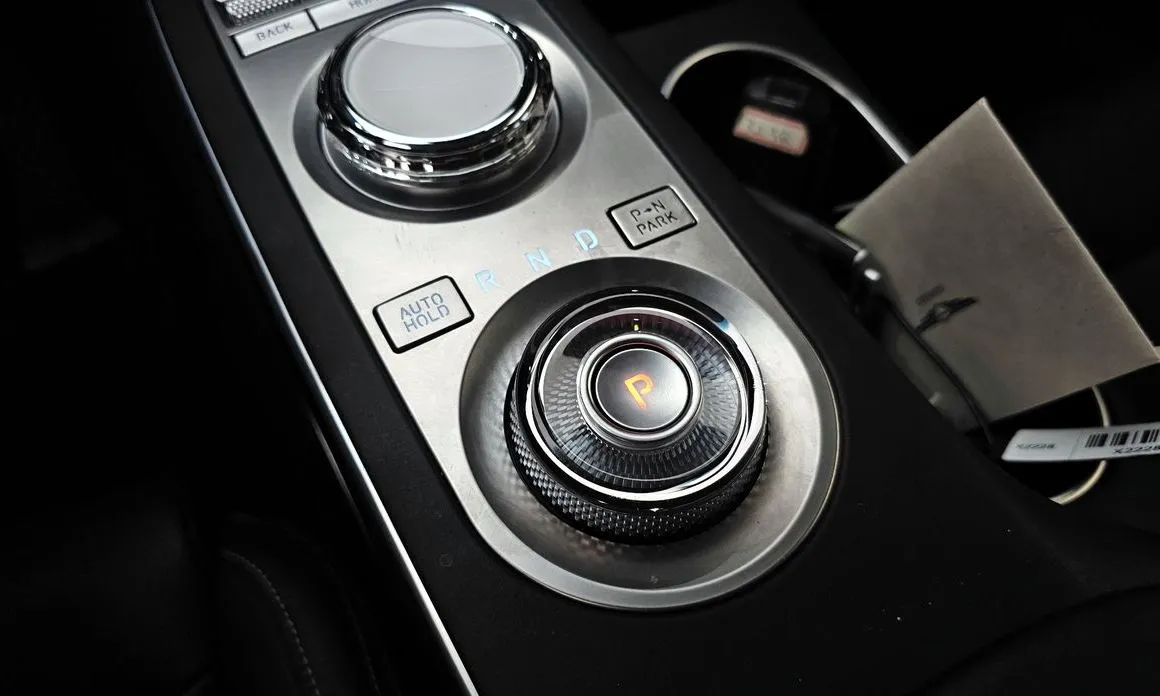 Genesis GV70 — фото 4