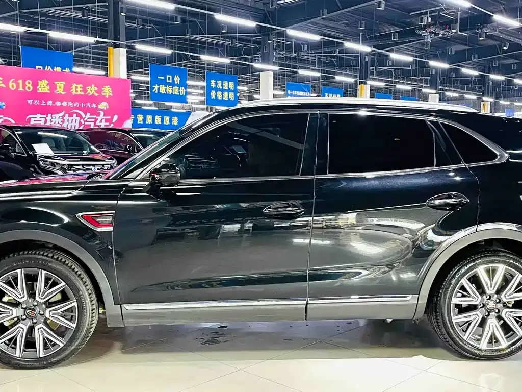 Hongqi HS5 — фото 6