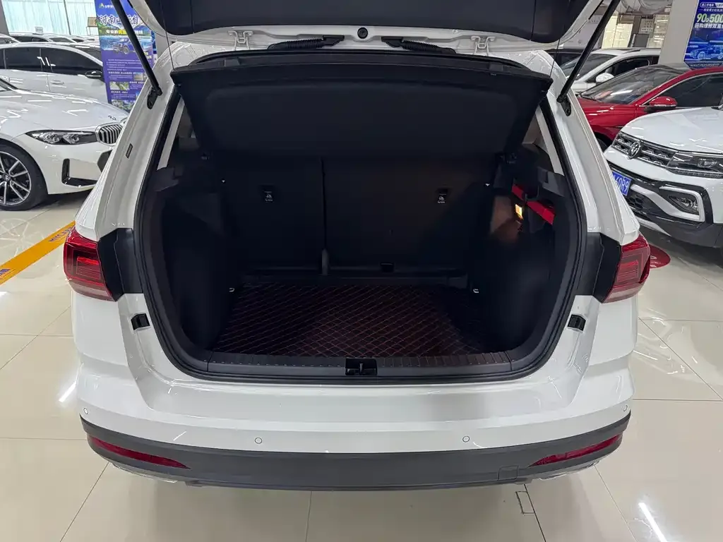Volkswagen Tharu — фото 4