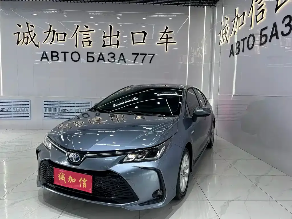 Toyota Corolla — фото 1