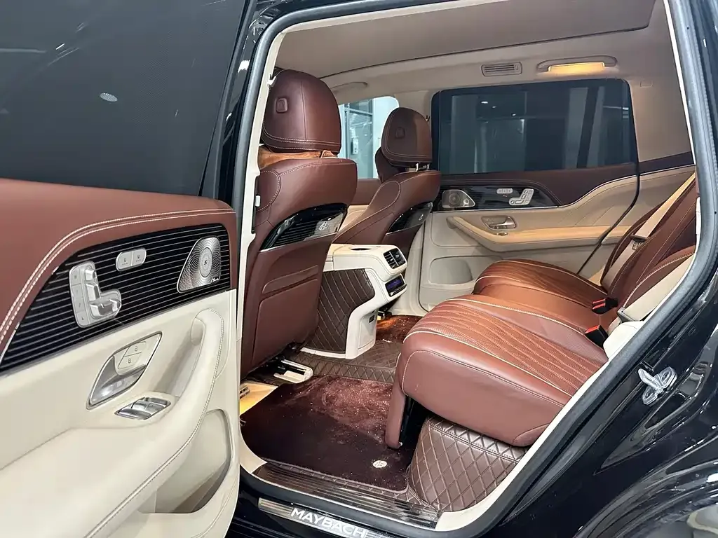 Mercedes-Benz GLS — фото 5
