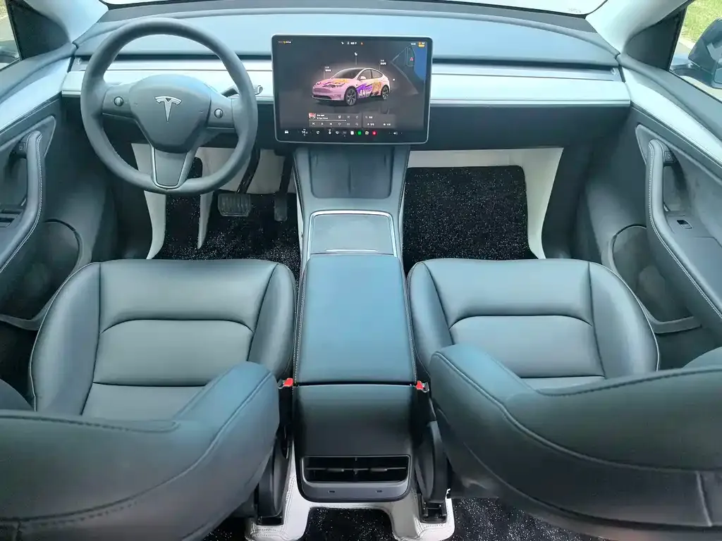 Tesla Model Y — фото 7