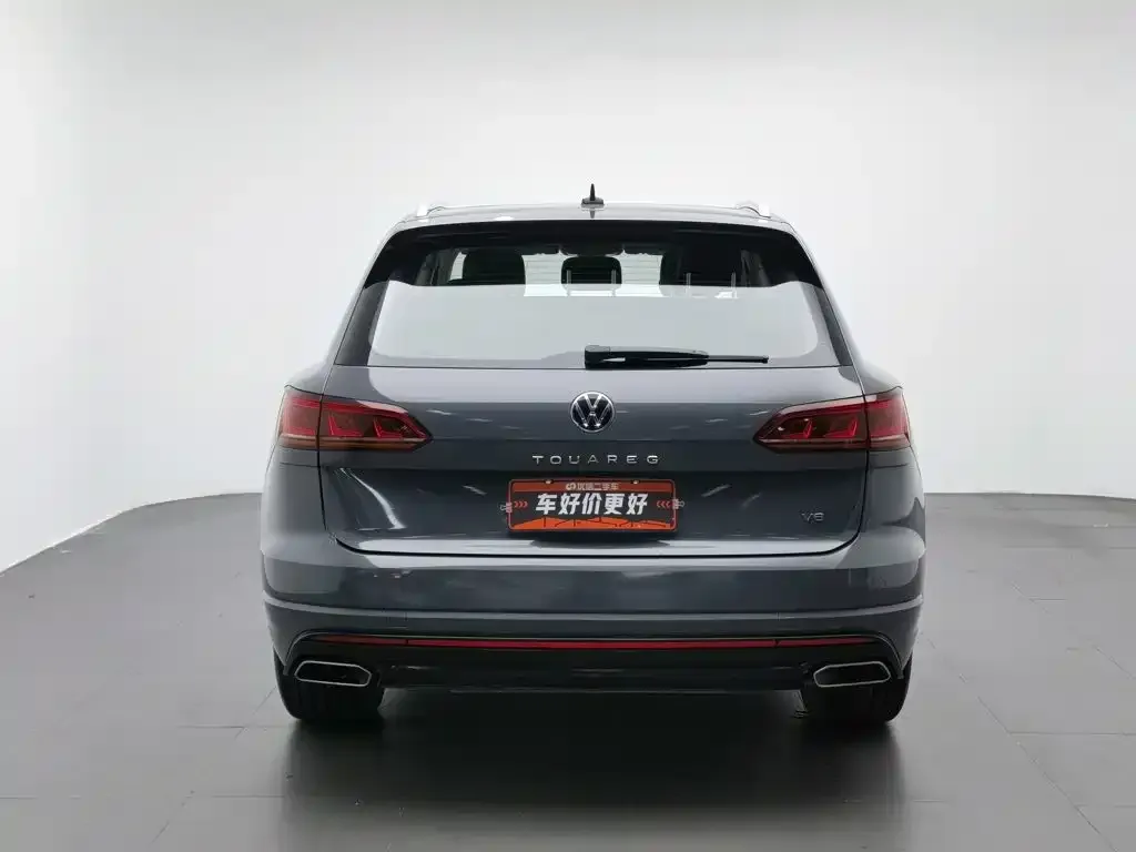 Volkswagen Touareg — фото 3