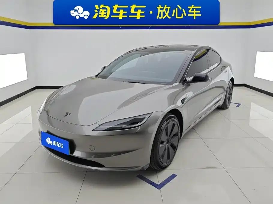 Tesla Model 3 — фото 1
