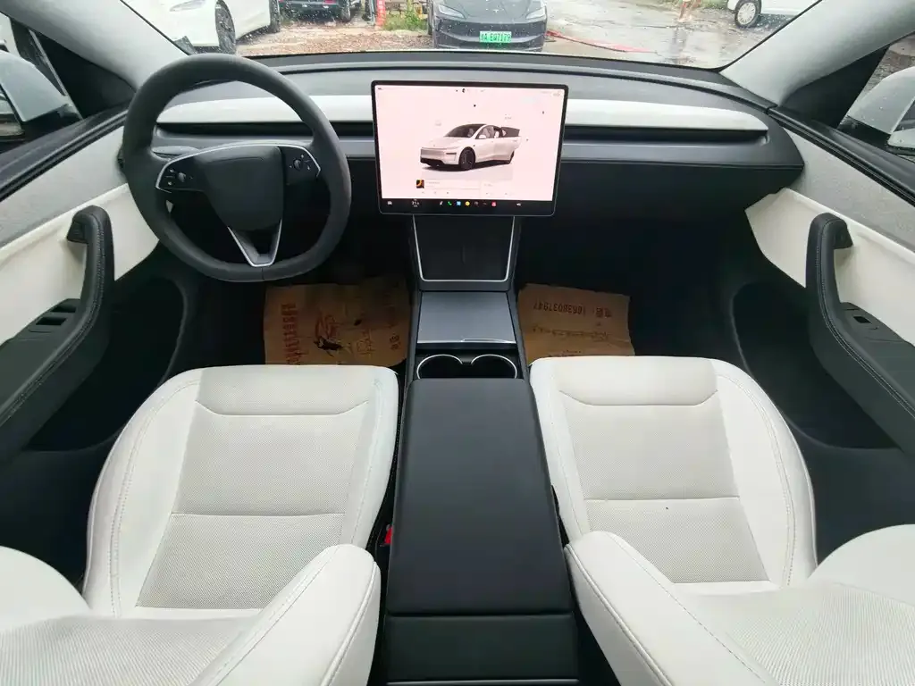 Tesla Model Y — фото 4