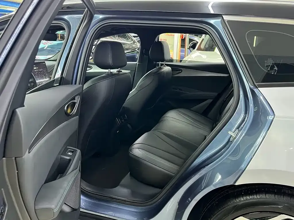 BYD Seal 06 DM-i Touring Edition — фото 3