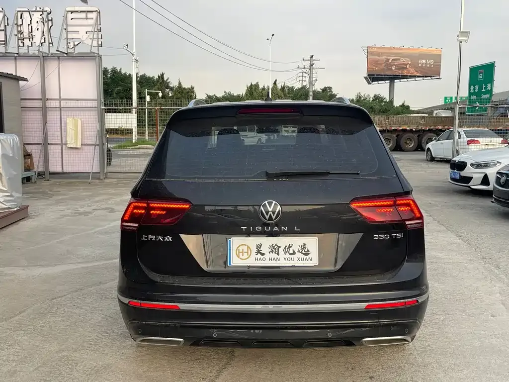 Volkswagen Tiguan L — фото 9