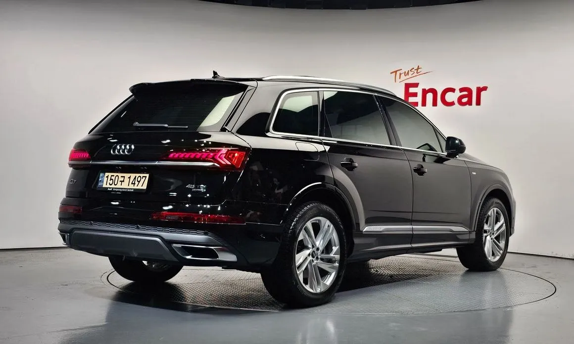 Audi Q7 — фото 4