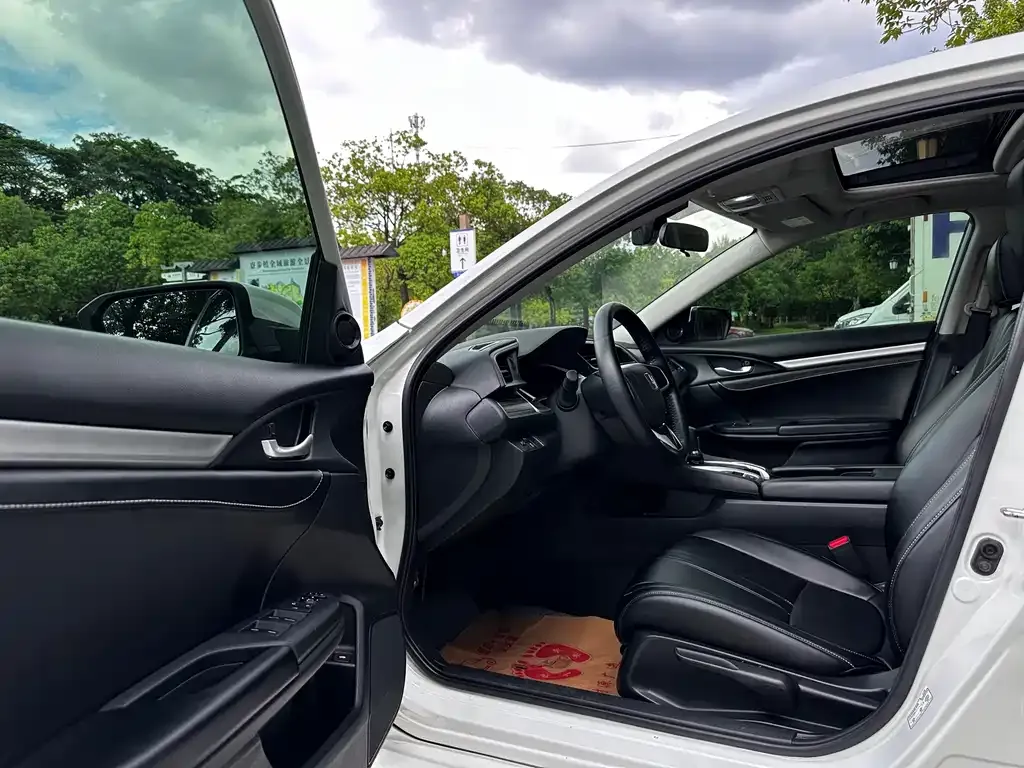 Honda Civic — фото 6
