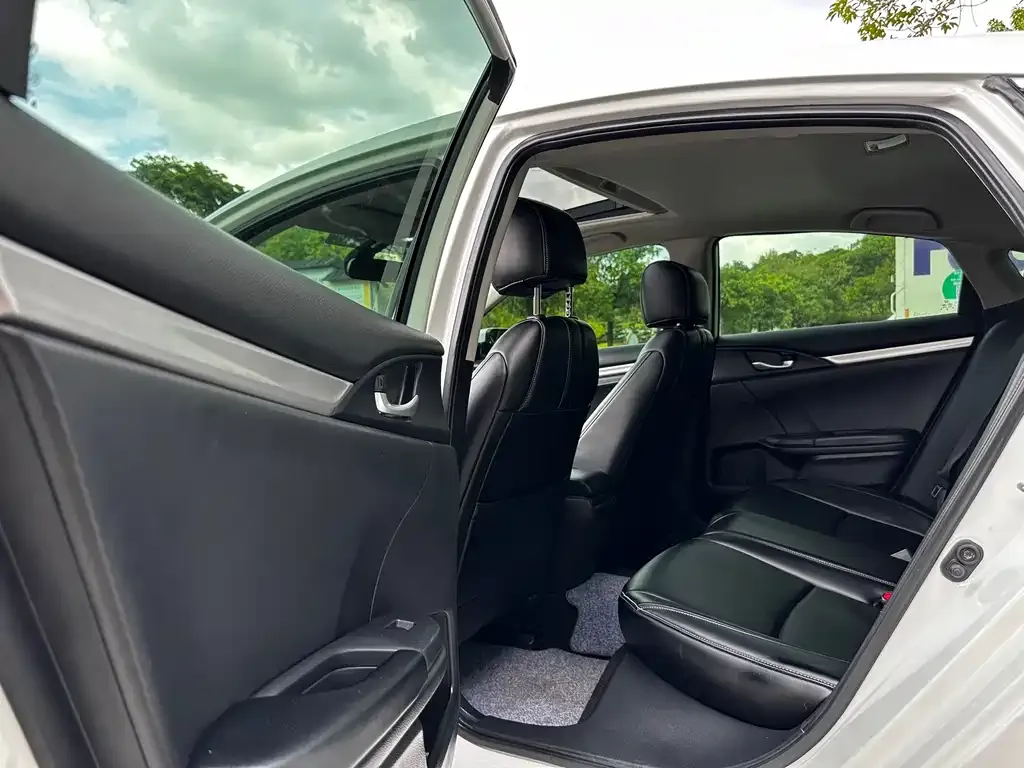 Honda Civic — фото 3