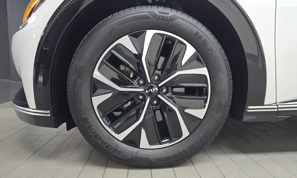 Kia EV6 — фото 6