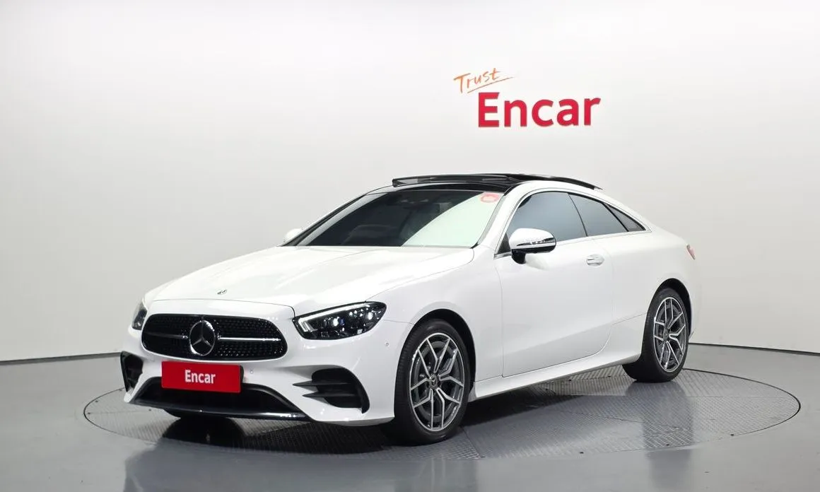 Mercedes-Benz E-Class — фото 1