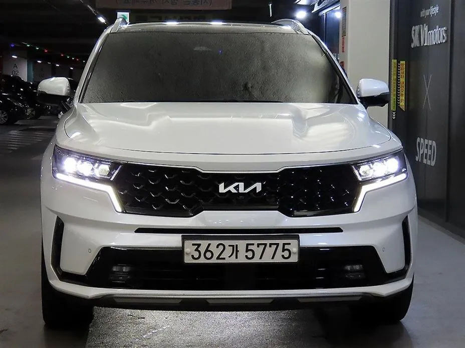 Kia Sorento — фото 8