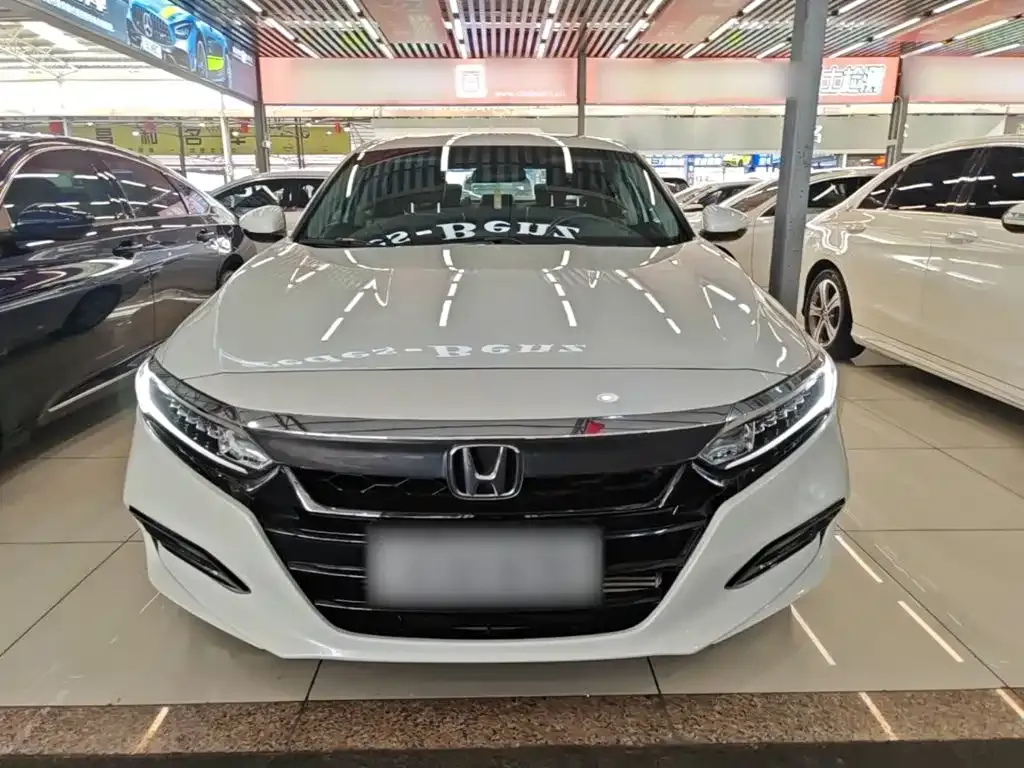 Honda Accord — фото 4