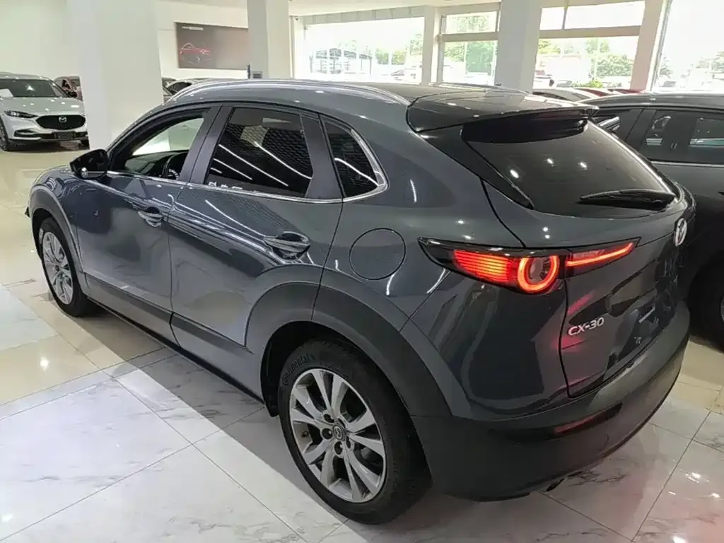 Mazda CX-30 — фото 4