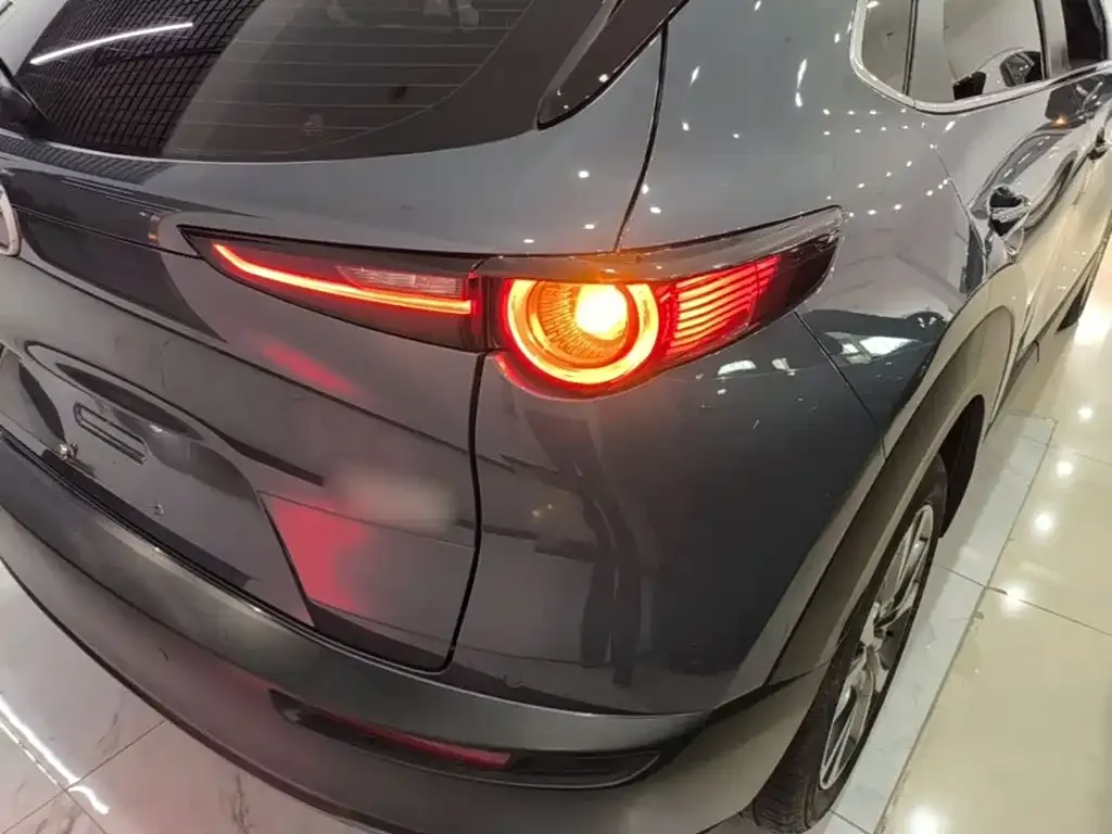 Mazda CX-30 — фото 9