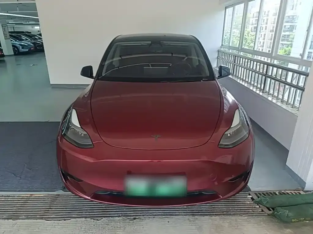 Tesla Model Y — фото 7