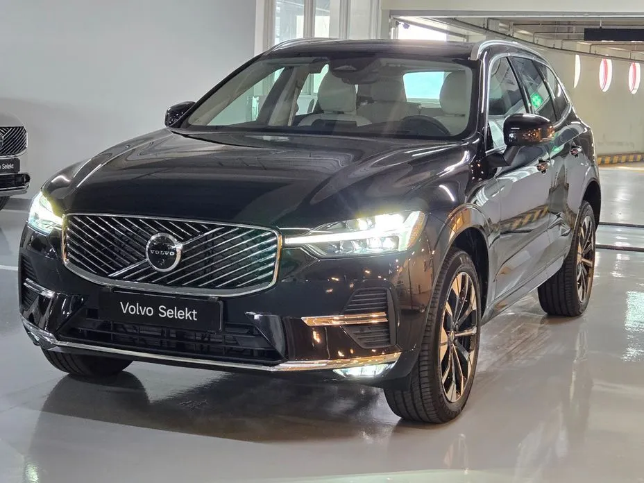 Volvo XC60 — фото 1