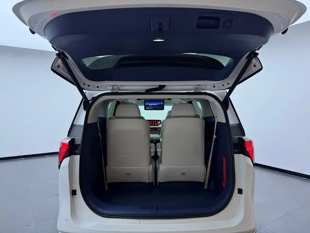 Buick GL8 Hybrid — фото 4