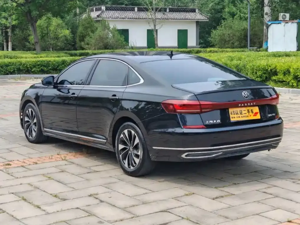 Volkswagen Passat — фото 4