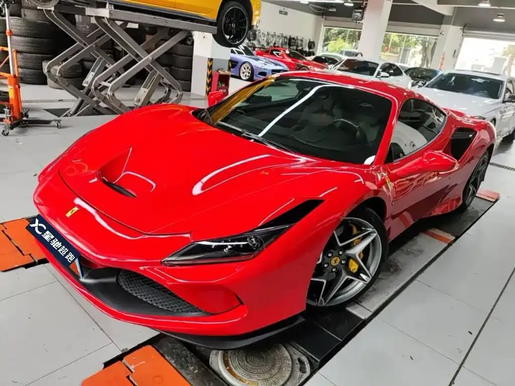 Ferrari F8 — фото 1