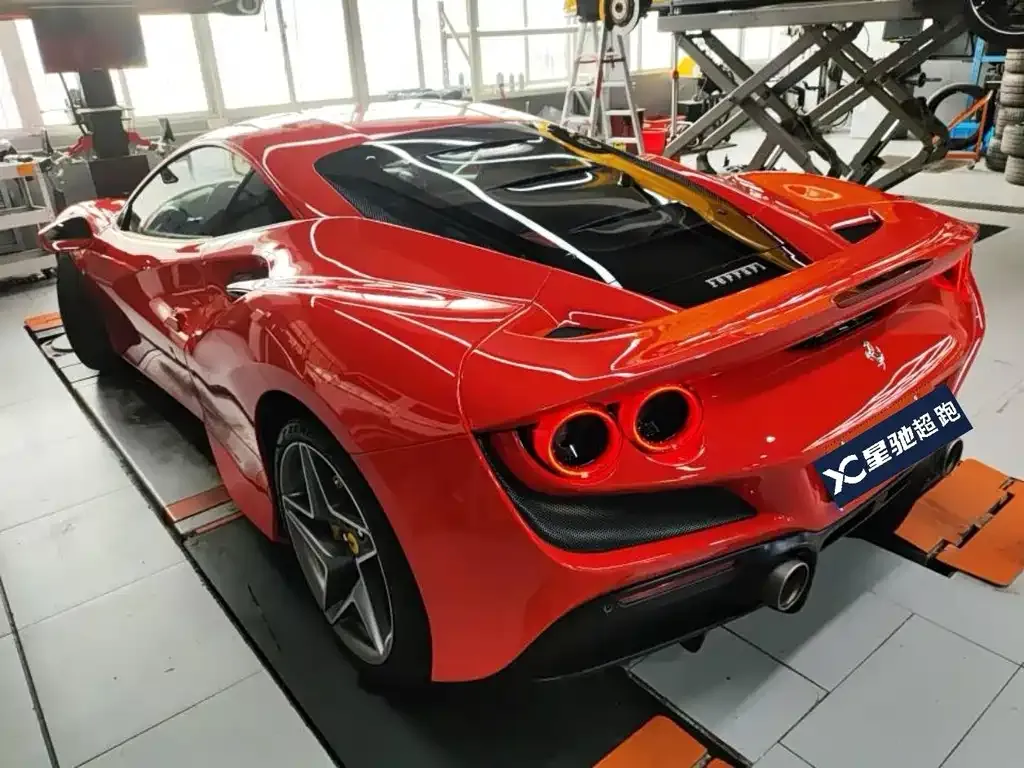 Ferrari F8 — фото 5