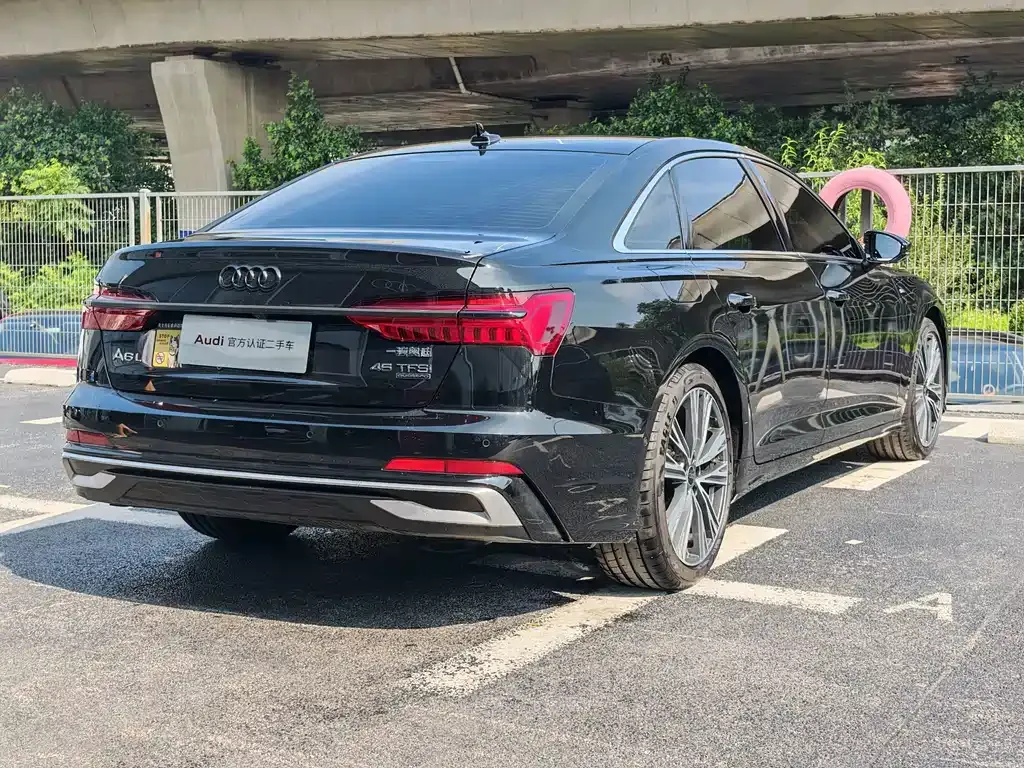 Audi A6L — фото 6