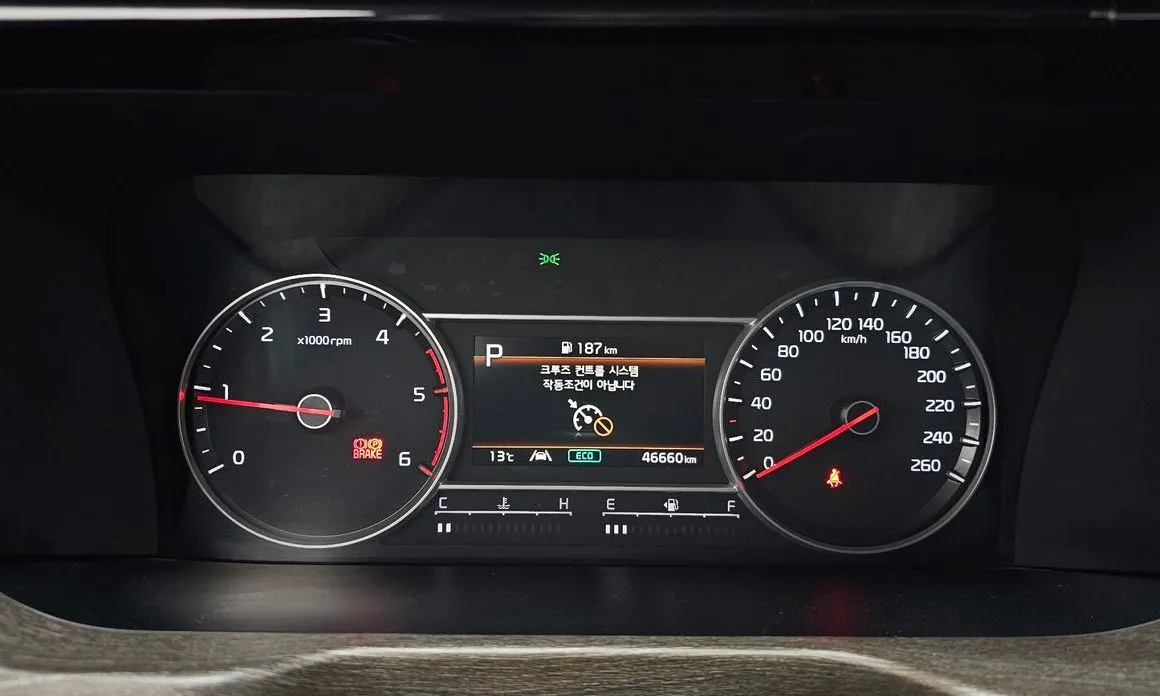 Kia Sorento — фото 7