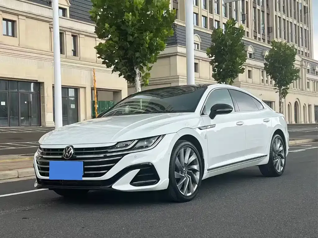 Volkswagen CC — фото 1