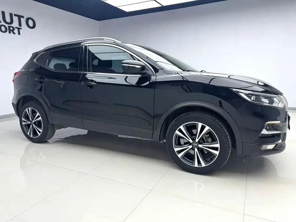 Nissan Qashqai — фото 3