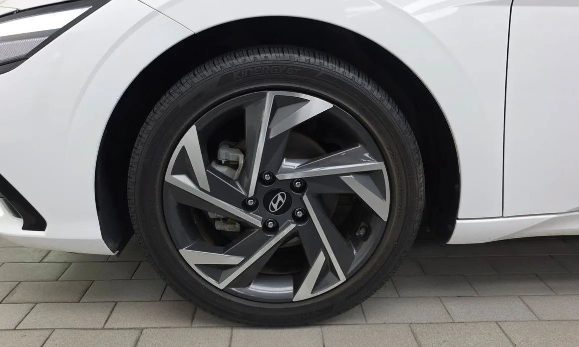 Hyundai AVANTE — фото 5