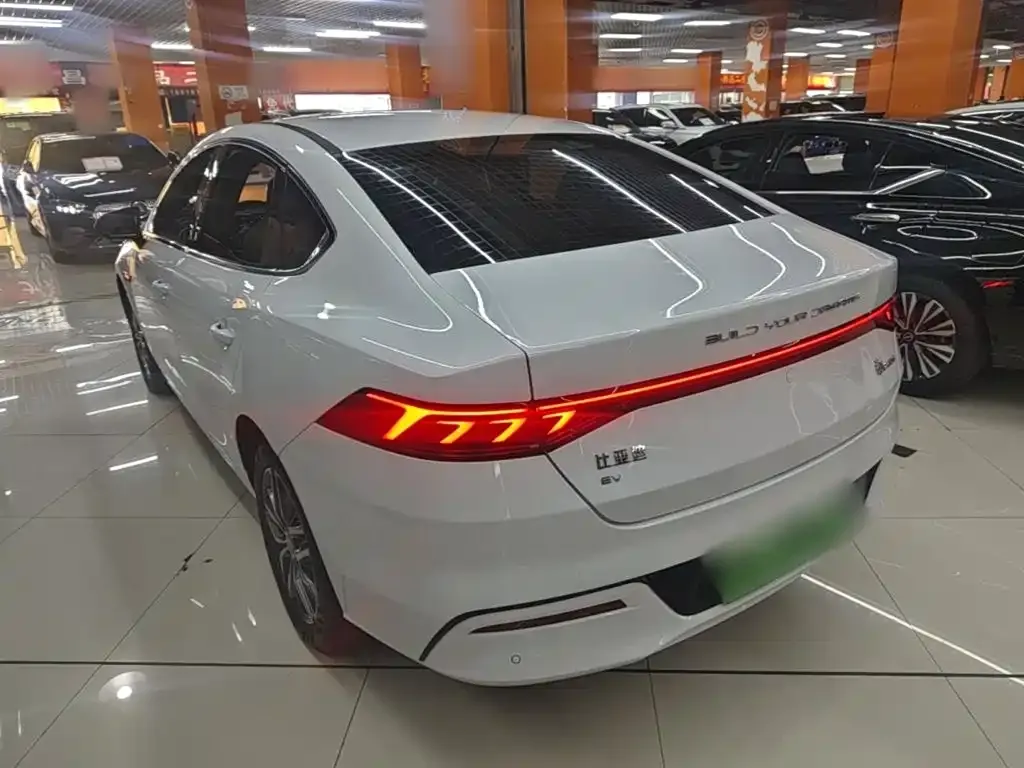 BYD Qin PLUS — фото 9
