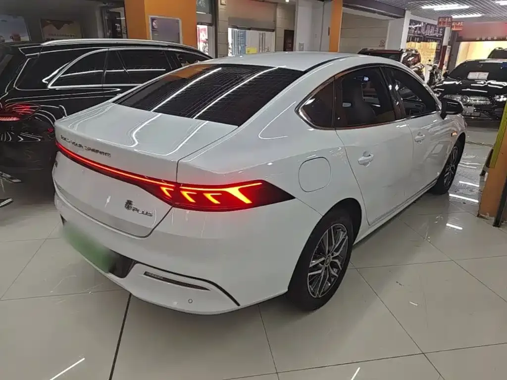 BYD Qin PLUS — фото 8