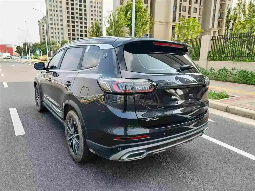 Chery Tiggo 8 — фото 4