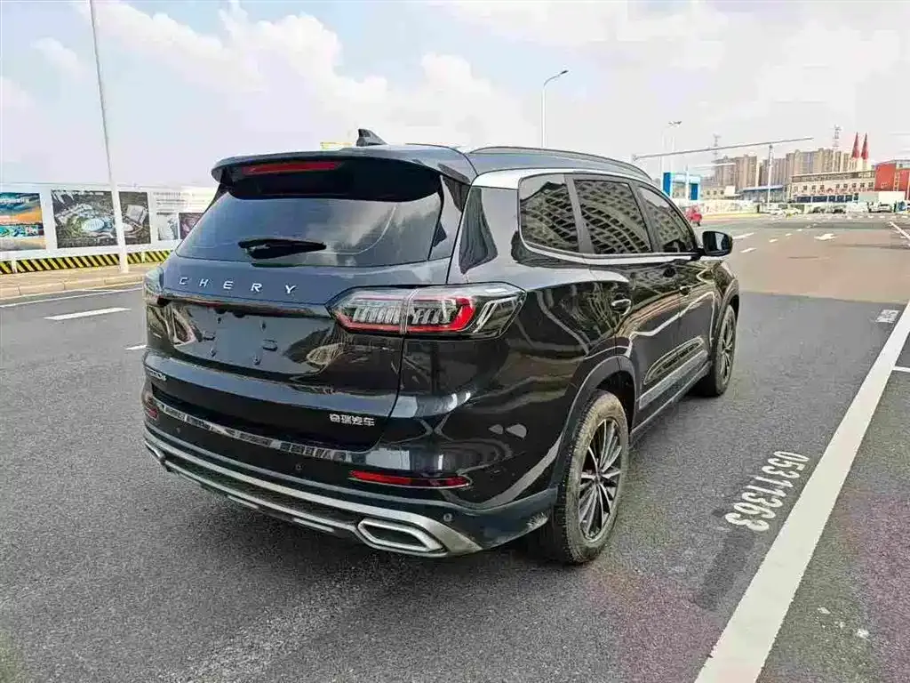 Chery Tiggo 8 — фото 8