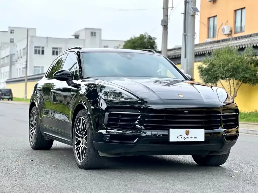 Porsche Cayenne — фото 2