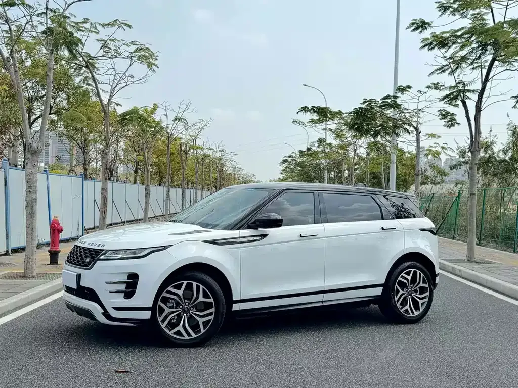 Land Rover Evoque — фото 1