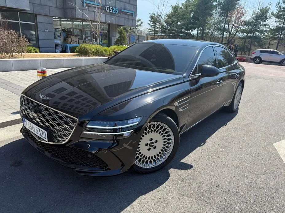 Genesis G80 — фото 1