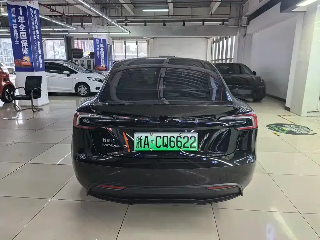 Tesla Model 3 — фото 5