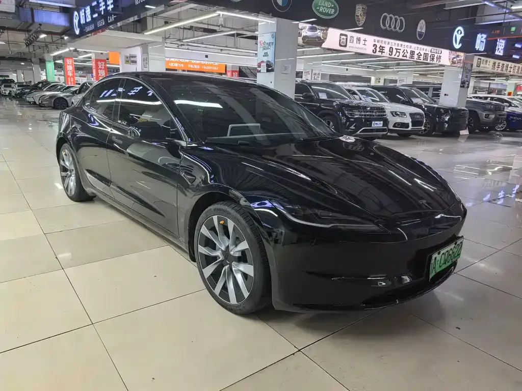 Tesla Model 3 — фото 6