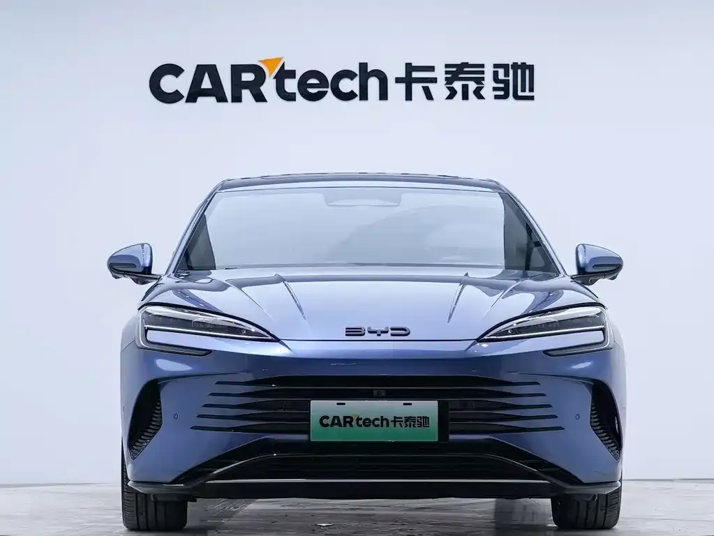 BYD Seal 07 DM-i — фото 10
