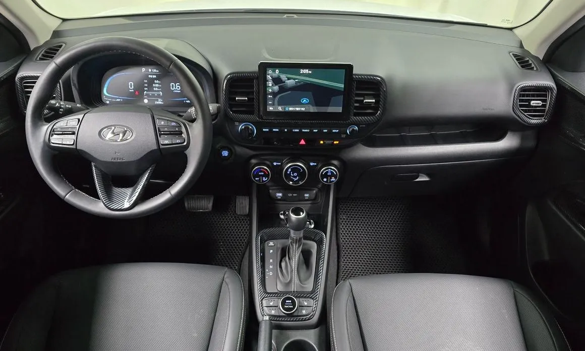 Hyundai Venue — фото 7