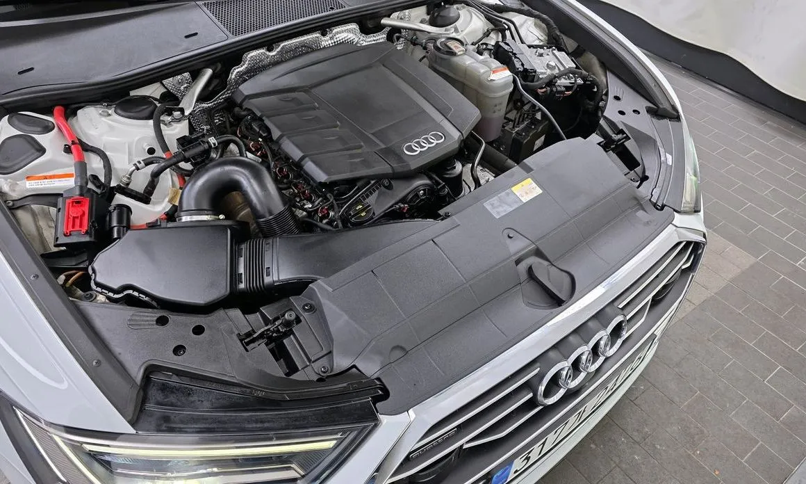 Audi A6 — фото 10