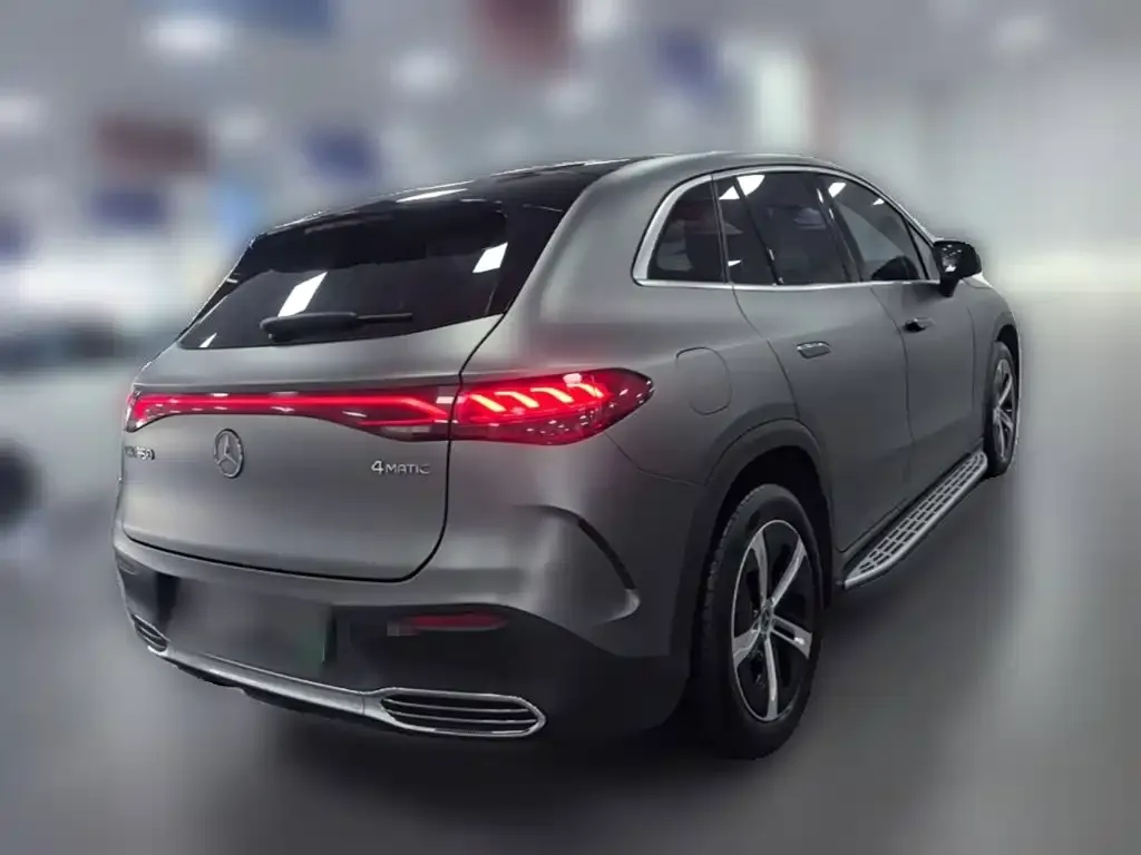 Mercedes-Benz EQE SUV — фото 9