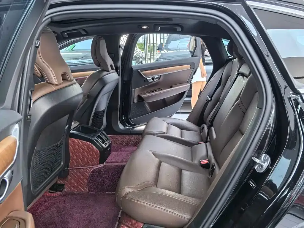 Volvo S90 — фото 2
