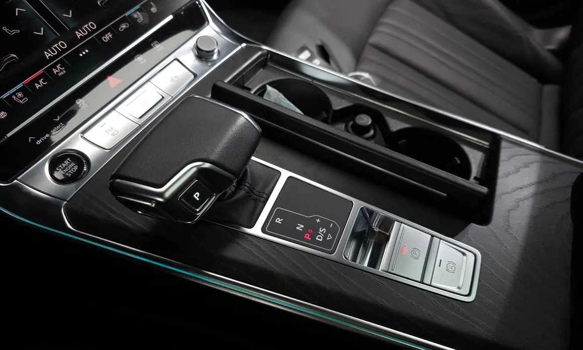 Audi A6 — фото 7